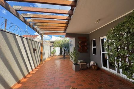 11_photo/94b9bec9a1.646fae3a1fa4a2d8-ATLAS-60225098-ab37-4e75-95a2-03761f382f80.jpg de casa para alugar com 2 quartos, 173m² em Jardim California, Ribeirão Preto