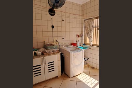 10_photo/94b9beca53.3714cccd63f8fe2d-ATLAS-2d19a6b4-cf3a-4544-b4e5-d93007af45ff.jpg de casa à venda com 3 quartos, 230m² em Vila Ana Maria, Ribeirão Preto