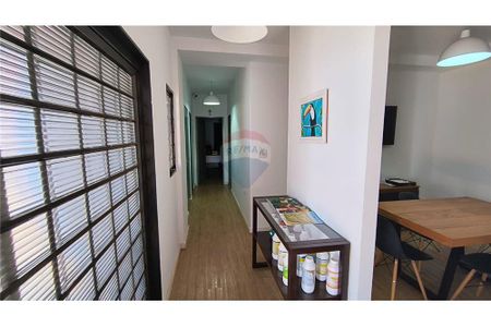 9_photo/94b9becbf9.bae9bb342cbbd25b-ATLAS-2ecbd51c-d7f2-4e11-92d4-05a24864497c.jpg de casa à venda com 5 quartos, 179m² em Jardim California, Ribeirão Preto