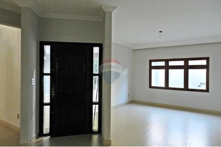 5_photo/94b9becef9.cadf0cb480790de5-ATLAS-1eaf8cb9-4d27-4e4d-8e3a-1408bea5f9d1.jpg de casa à venda com 4 quartos, 293m² em Alto da Boa Vista, Ribeirão Preto