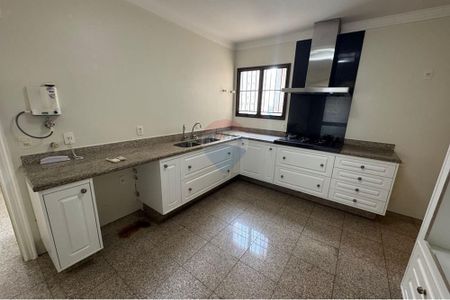 7_photo/94b9bed381.208f49d145c23434-ATLAS-e79e65b7-084b-4087-9164-6ab37e6b9287.jpg de apartamento para alugar com 4 quartos, 336m² em Jardim Irajá, Ribeirão Preto
