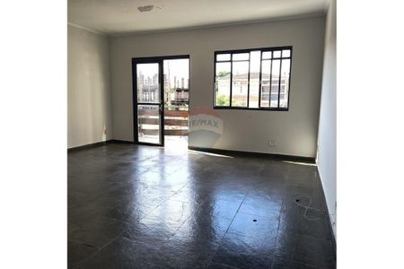 3_photo/94b9bed413.2ecc81a6ef288b9f-ATLAS-b9f51fce-3839-4451-8bb7-694460d0130d.jpg de apartamento à venda com 2 quartos, 81m² em Jardim Irajá, Ribeirão Preto