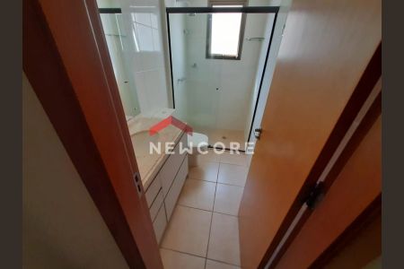 5_photo/94b9bed46d.93b8fa184532727f-ATLAS-7b0934d6-e4d3-496b-9aeb-7bd80b8f27c6.jpg de apartamento à venda com 4 quartos, 155m² em Jardim Irajá, Ribeirão Preto