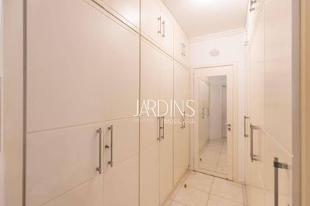 29_photo/94b9bed4c7.759271f3823ae2bd-ATLAS-83d5c2df-9d07-4797-919b-0fc7be89cb11.jpg de apartamento à venda com 3 quartos, 181m² em Jardim Irajá, Ribeirão Preto