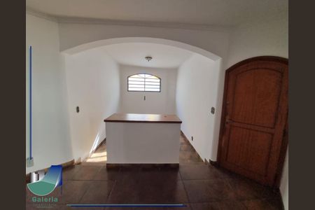 4_photo/94b9bed6c7.c9efe6f2e062a9a0-ATLAS-9dc67211-7637-4001-9141-593fee982d52.jpg de casa à venda com 4 quartos, 248m² em Jardim Irajá, Ribeirão Preto