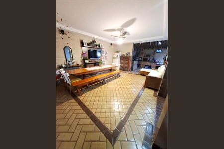 6_photo/94b9bed791.8b238b2f56f58e8d-ATLAS-b13bddbb-5eba-4fe7-90f0-39ce66b25b60.jpg de casa à venda com 3 quartos, 250m² em Jardim Sao Luiz, Ribeirão Preto