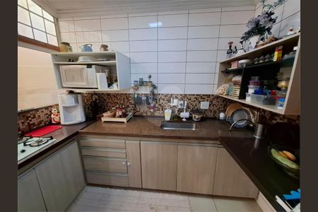 10_photo/94b9bed791.8b238b2f56f58e8d-ATLAS-ff4fe638-5101-4aee-85e6-c16a1b3fef1d.jpg de casa à venda com 3 quartos, 250m² em Jardim Sao Luiz, Ribeirão Preto