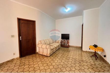 19_photo/94b9bed855.59b9fa3339c8dcb8-ATLAS-0f2abfaa-044c-4b7e-b0e2-7fc5d401f920.jpg de casa à venda com 3 quartos, 175m² em Jardim Sao Luiz, Ribeirão Preto