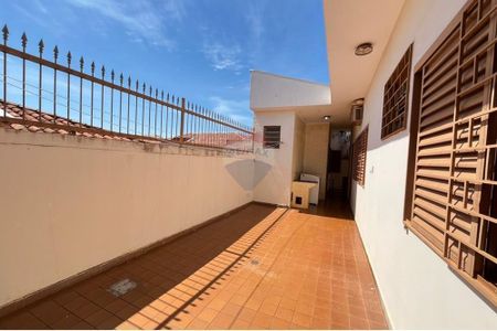 32_photo/94b9bed855.59b9fa3339c8dcb8-ATLAS-41dfcd11-a997-4558-99ba-4a391eb84e1d.jpg de casa à venda com 3 quartos, 175m² em Jardim Sao Luiz, Ribeirão Preto