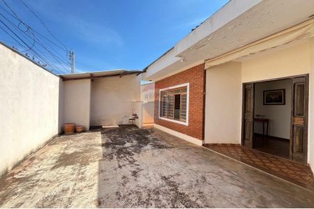 12_photo/94b9bed855.59b9fa3339c8dcb8-ATLAS-8873d6fb-ab31-4cf9-8c08-a972a81df5bd.jpg de casa à venda com 3 quartos, 175m² em Jardim Sao Luiz, Ribeirão Preto