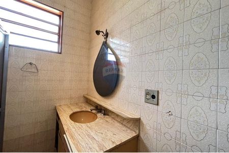 40_photo/94b9bed855.59b9fa3339c8dcb8-ATLAS-bbf3c9cf-986c-4dd1-a140-40ba3ec553ca.jpg de casa à venda com 3 quartos, 175m² em Jardim Sao Luiz, Ribeirão Preto