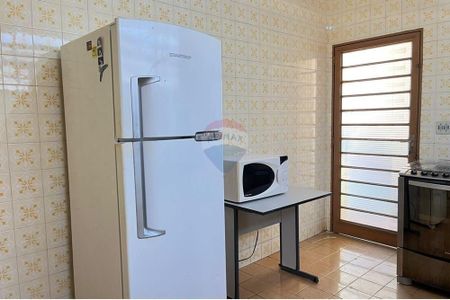 21_photo/94b9bed855.59b9fa3339c8dcb8-ATLAS-d51e519d-e397-4245-9282-1186850bbee8.jpg de casa à venda com 3 quartos, 175m² em Jardim Sao Luiz, Ribeirão Preto