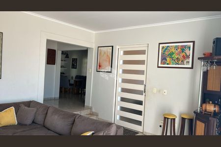 6_photo/94b9bed9bb.c74d3e0c457d7f23-ATLAS-b117ba2c-e5ee-4650-b51a-12b79d76615f.jpg de casa à venda com 3 quartos, 221m² em Jardim Sao Luiz, Ribeirão Preto