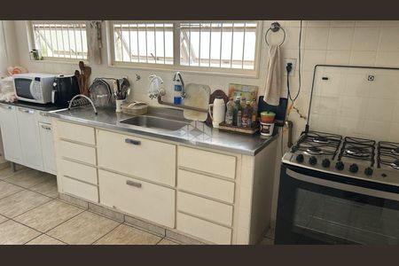 3_photo/94b9bed9bb.c74d3e0c457d7f23-ATLAS-d692ca22-7dcf-4cc3-b286-9d56cca818c0.jpg de casa à venda com 3 quartos, 221m² em Jardim Sao Luiz, Ribeirão Preto