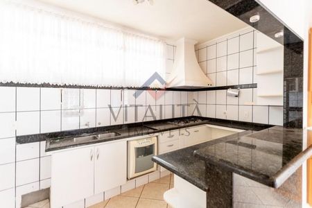 9_photo/94b9bed9df.fd4e69175d3a2864-ATLAS-20741e54-182e-4c1b-a884-dbd8f156de68.jpg de casa para alugar com 4 quartos, 215m² em Jardim Sao Luiz, Ribeirão Preto