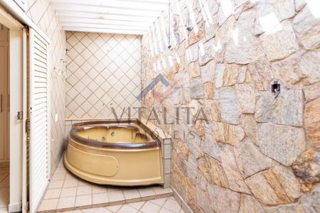 10_photo/94b9bed9df.fd4e69175d3a2864-ATLAS-2cd24aed-6f35-4fe6-8e1c-25d49b81d46f.jpg de casa para alugar com 4 quartos, 215m² em Jardim Sao Luiz, Ribeirão Preto