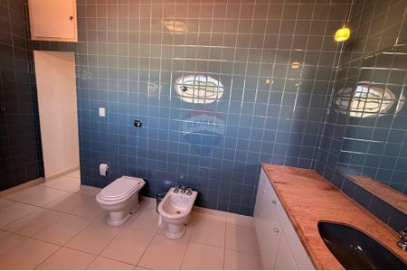 7_photo/94b9bedc05.3a4c03695496dcd9-ATLAS-30850cde-e53b-4e8b-aa67-9c928ec99900.jpg de casa para alugar com 7 quartos, 700m² em Jardim Sumare, Ribeirão Preto