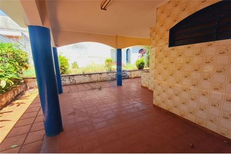 12_photo/94b9beddd5.40111f7ca587124c-ATLAS-3f4d2f8a-eede-4957-9703-17f087b4a28e.jpg de casa à venda com 4 quartos, 237m² em Jardim Sumare, Ribeirão Preto