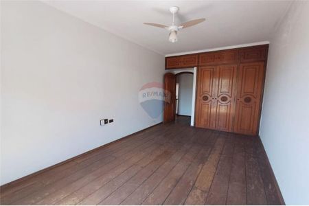 36_photo/94b9beddd5.40111f7ca587124c-ATLAS-ae4de83a-f064-41d3-a2ff-86ca1b7bcbb4.jpg de casa à venda com 4 quartos, 237m² em Jardim Sumare, Ribeirão Preto