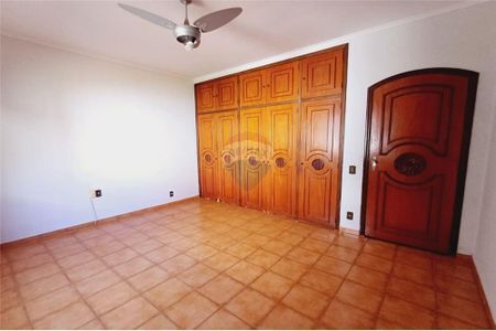 34_photo/94b9beddd5.40111f7ca587124c-ATLAS-e35aea80-b9a1-4613-beba-a45e81f09ecf.jpg de casa à venda com 4 quartos, 237m² em Jardim Sumare, Ribeirão Preto