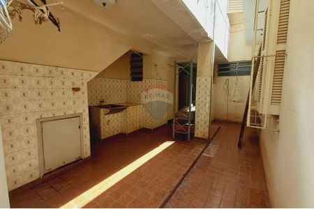 22_photo/94b9bee0e1.ab8968622e303242-ATLAS-60df42bd-e261-478f-81a3-1f57598902db.jpg de casa à venda com 5 quartos, 280m² em Centro, Ribeirão Preto