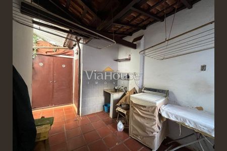 4_photo/94b9bee341.e01b84653d7e0931-ATLAS-39ab9661-b910-4d21-b6dc-ef88eacdce6b.jpg de casa à venda com 3 quartos, 111m² em Centro, Ribeirão Preto