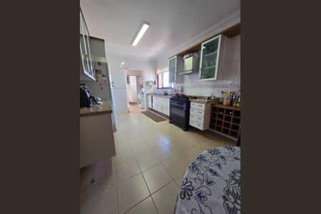 2_photo/94b9bee35d.f541d6c8e7c04d7e-ATLAS-0e9ae10d-b92e-4043-8c74-45ad74f61e08.jpg de apartamento à venda com 3 quartos, 178m² em Centro, Ribeirão Preto