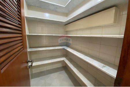 16_photo/94b9bee379.06c8618c74e95a37-ATLAS-99ef8d8b-d3e6-431a-94c0-3b21eb8e7ecc.jpg de apartamento à venda com 3 quartos, 212m² em Centro, Ribeirão Preto