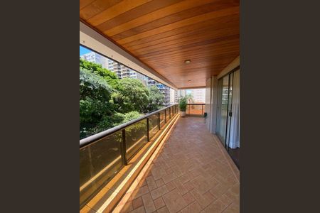 38_photo/94b9bee3ad.95bc2a4251ebce80-ATLAS-67233fb2-0269-467b-8770-096d2d038c2d.jpg de apartamento à venda com 4 quartos, 252m² em Centro, Ribeirão Preto