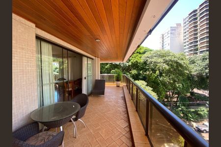 40_photo/94b9bee3ad.95bc2a4251ebce80-ATLAS-a4b16de3-aaf1-47d1-a574-6b7274775ed4.jpg de apartamento à venda com 4 quartos, 252m² em Centro, Ribeirão Preto