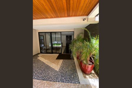 2_photo/94b9bee3ad.95bc2a4251ebce80-ATLAS-f0075a8e-370b-434a-aded-d2574a45fe7b.jpg de apartamento à venda com 4 quartos, 252m² em Centro, Ribeirão Preto