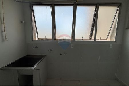 12_photo/94b9bee4bd.e348e20e25b59110-ATLAS-baaab6b0-dc3f-4e1d-bd6c-5c31008f6b9f.jpg de apartamento à venda com 2 quartos, 80m² em Centro, Ribeirão Preto