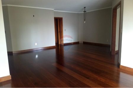 9_photo/94b9bee529.5b12b8003dd60bb3-ATLAS-4d7eb652-8238-4469-b7a2-ef2ab7f09281.jpg de apartamento à venda com 3 quartos, 188m² em Centro, Ribeirão Preto