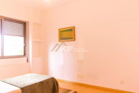 5_photo/94b9bee53d.8a89dcb0f3fd7f25-ATLAS-33e91a79-cbb5-49c8-bf9a-7ec4113e0cee.jpg de apartamento à venda com 4 quartos, 215m² em Centro, Ribeirão Preto