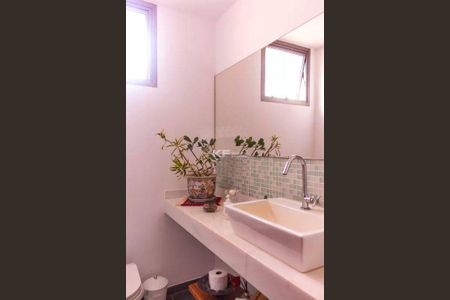 7_photo/94b9bee53d.8a89dcb0f3fd7f25-ATLAS-d0dae549-5ebf-479e-a300-9d0e3527d58c.jpg de apartamento à venda com 4 quartos, 215m² em Centro, Ribeirão Preto