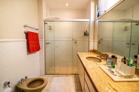 5_photo/94b9bee551.ac59da683d20aab1-ATLAS-5b795426-b889-42d3-979e-e5421fd2e18b.jpg de apartamento à venda com 3 quartos, 206m² em Centro, Ribeirão Preto