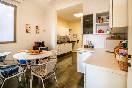 10_photo/94b9bee551.ac59da683d20aab1-ATLAS-b4ec194b-e2f3-464e-a4f2-cf17f291bc7f.jpg de apartamento à venda com 3 quartos, 206m² em Centro, Ribeirão Preto