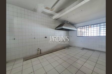 17_photo/94b9bee5ff.c54c01060c3dd5f5-ATLAS-8f9f7448-5577-41eb-878b-d56cd1ebcd4d.jpg de casa à venda com 1 quarto, 224m² em Jardim Sumare, Ribeirão Preto