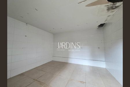 24_photo/94b9bee5ff.c54c01060c3dd5f5-ATLAS-c36f419d-93b2-4a38-91c6-69ce7a97f10e.jpg de casa à venda com 1 quarto, 224m² em Jardim Sumare, Ribeirão Preto