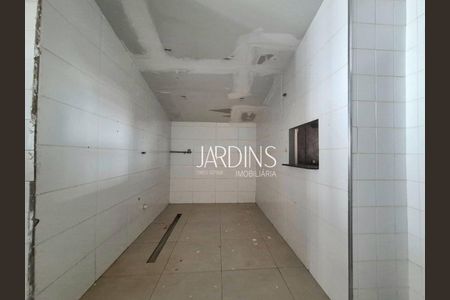 18_photo/94b9bee5ff.c54c01060c3dd5f5-ATLAS-cf74dc21-e3ac-4750-a354-cd4b60e7a405.jpg de casa à venda com 1 quarto, 224m² em Jardim Sumare, Ribeirão Preto