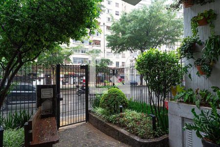 24_photo/94b9bee6c7.4f91ff4ed5deaa86-ATLAS-b9d9ba34-005b-47f1-93dc-6fe7a9eb2802.jpg de apartamento à venda com 3 quartos, 124m² em Centro, Ribeirão Preto