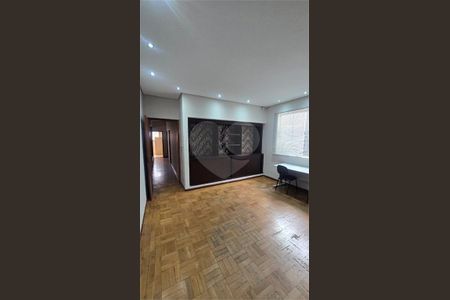 8_photo/94b9bee78d.0de3f4b38cab3e36-ATLAS-525f728f-b44f-49e4-9728-ec5b96c98083.jpg de casa para alugar com 0 quarto, 264m² em Jardim Sumare, Ribeirão Preto