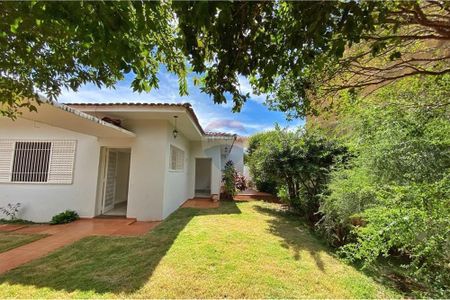 21_photo/94b9bee797.d881307b5135e420-ATLAS-7e239fb2-30f7-491a-a4f1-d8b4cbf4f42a.jpg de casa à venda com 4 quartos, 308m² em Jardim Sumare, Ribeirão Preto