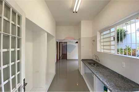 10_photo/94b9bee797.d881307b5135e420-ATLAS-b0bdaa7c-9398-4469-bfbf-e16ef404df89.jpg de casa à venda com 4 quartos, 308m² em Jardim Sumare, Ribeirão Preto