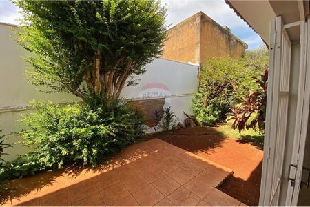28_photo/94b9bee797.d881307b5135e420-ATLAS-b6b6216e-e44f-4257-a7b1-0aefefed93d3.jpg de casa à venda com 4 quartos, 308m² em Jardim Sumare, Ribeirão Preto