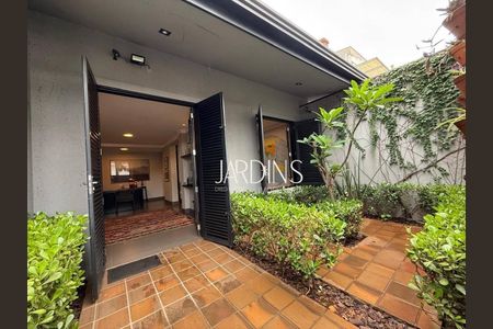 37_photo/94b9bee7d1.9f73e101bd22bb98-ATLAS-22b2efee-ccf4-47e0-9ffd-a18d03409441.jpg de casa à venda com 3 quartos, 178m² em Jardim Sumare, Ribeirão Preto