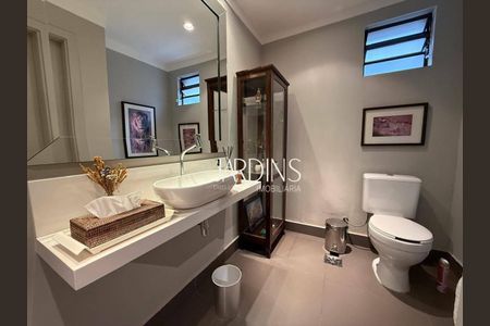 30_photo/94b9bee7d1.9f73e101bd22bb98-ATLAS-b1e1e2fe-d1ec-4997-9002-6ccfa06cb91e.jpg de casa à venda com 3 quartos, 178m² em Jardim Sumare, Ribeirão Preto