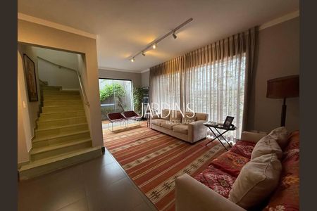 3_photo/94b9bee7d1.9f73e101bd22bb98-ATLAS-b4bcce67-b730-4a0e-bcff-ce15cb0df236.jpg de casa à venda com 3 quartos, 178m² em Jardim Sumare, Ribeirão Preto