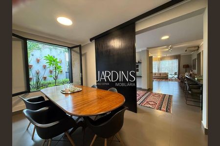 35_photo/94b9bee7d1.9f73e101bd22bb98-ATLAS-fb8e1e93-0241-466c-9b51-6c7df3b56edb.jpg de casa à venda com 3 quartos, 178m² em Jardim Sumare, Ribeirão Preto