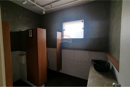 9_photo/94b9bee7f7.0c73e1ed549f9c6e-ATLAS-b5effff4-4bef-4e98-940d-77a7a7c6f317.jpg de casa à venda com 3 quartos, 298m² em Jardim Sumare, Ribeirão Preto